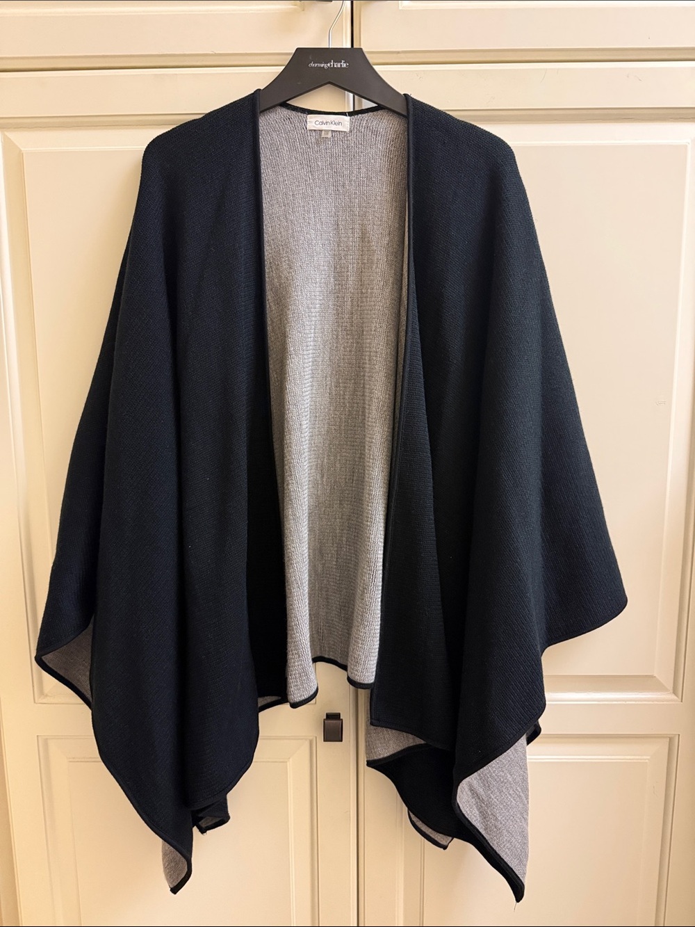 Calvin Klein Cape in Black with light gray interior